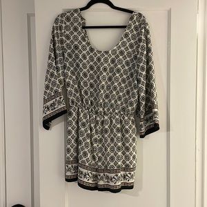 Cute patterned 3/4 sleeve romper
